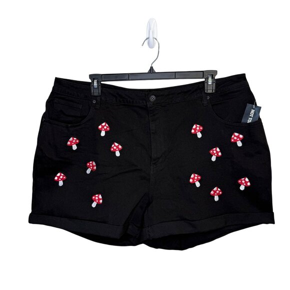 Hot Topic NWT Mushroom Mom Shorts Embroidered Black Denim Size 20 - Picture 1 of 12